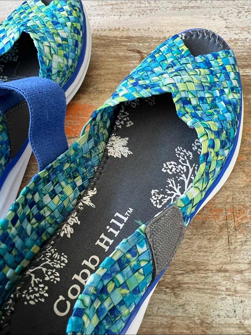 Cobb Hill by New Balance Wink woven Peep Toe Sneakers Size 9